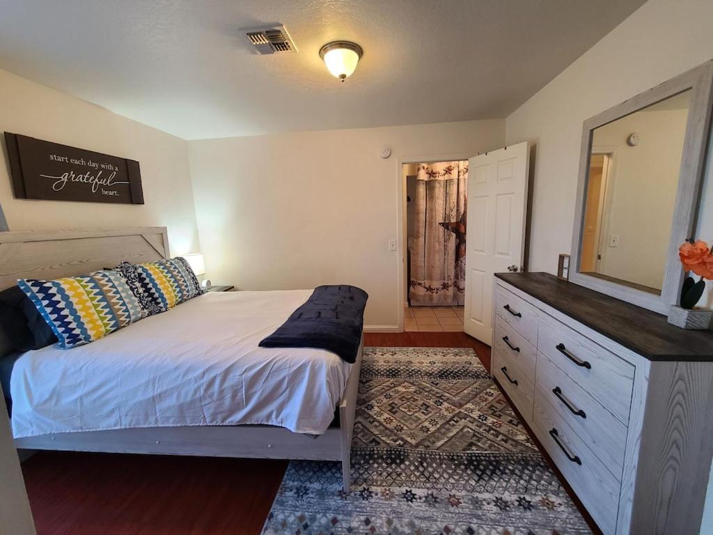2Bed 1 Bath Condo Near Nellis Afb & The Strip Las Vegas Dış mekan fotoğraf